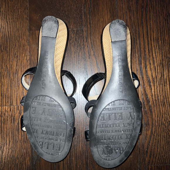 Ellen Tracy black open toe short heels - Picture 3 of 3